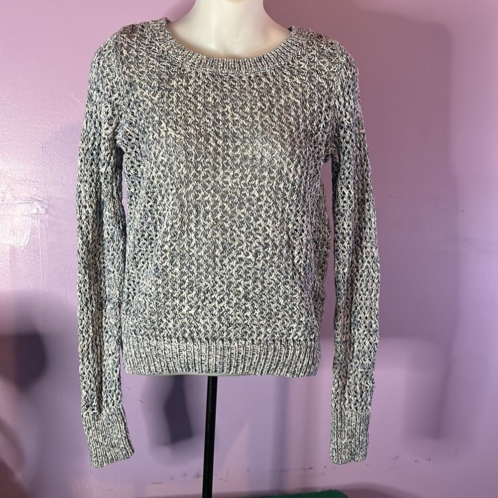 Old Navy Blue White Pullover Sweater Women’s Size Small Long Sleeve Knit Top